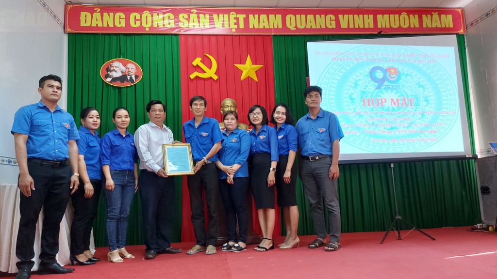 Đoàn ủy Sở Văn Hóa, Thể thao và Du lịch Tổ chức họp mặt kỷ niệm 90 năm Ngày thành lập Đoàn và trao danh sách Đoàn viên ưu tú cho đảng năm 2021