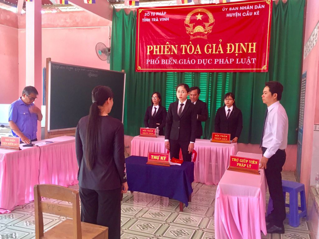 Câu Lạc bộ Lý luận trẻ Đoàn khối các cơ quan và doanh nghiệp tỉnh tổ chức tuyên truyền tuyên truyền, phổ biến, giáo dục pháp luật