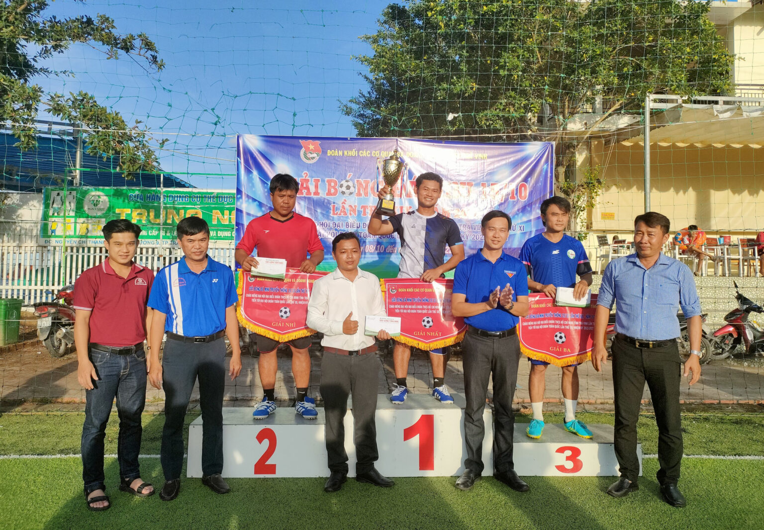 Đoàn khối tổ chức giải bóng đá mini truyền thống 15.10 lần thứ XIX, năm 2022