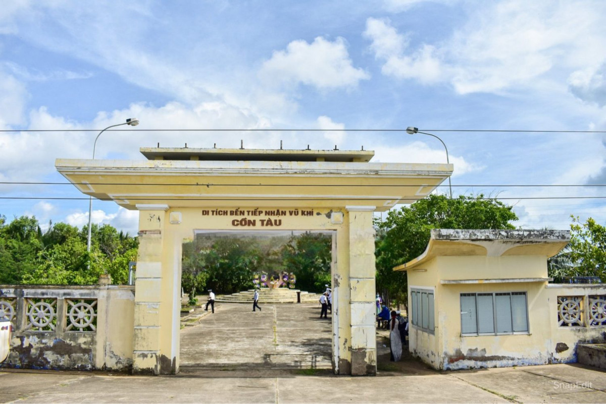 KHU DI TÍCH BẾN TIẾP NHẬN VŨ KHÍ CỒN TÀU