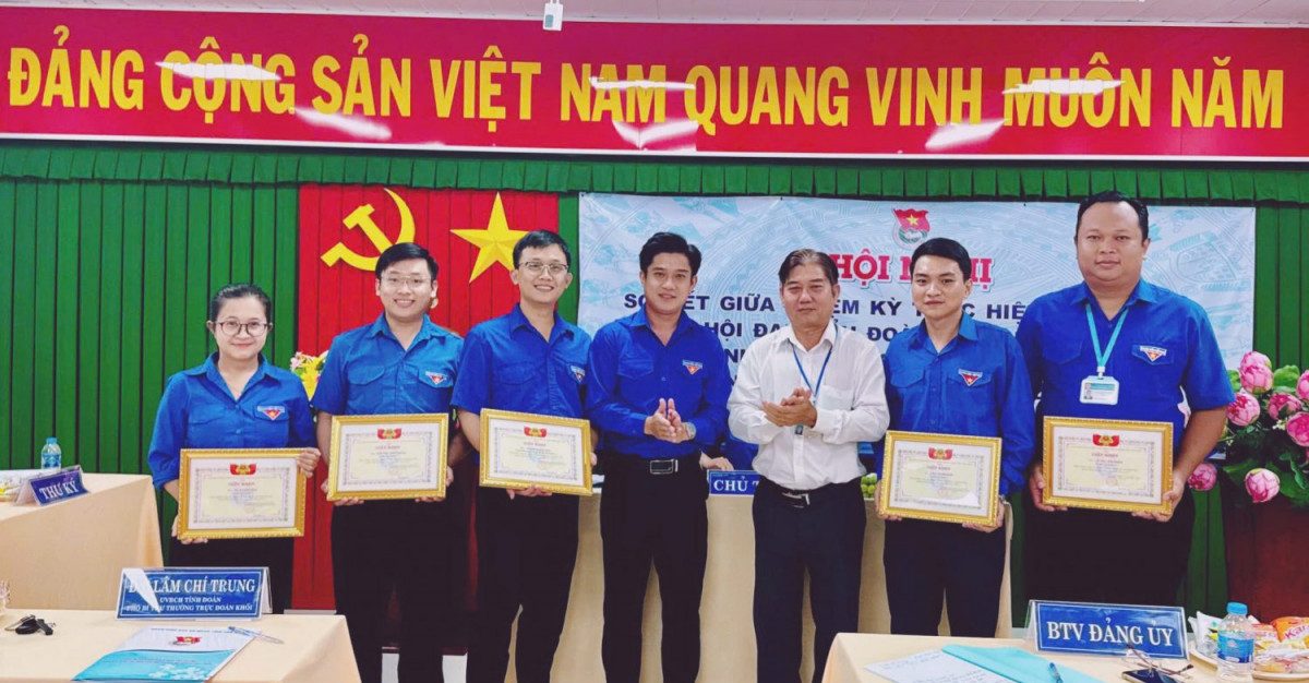 Đoàn cơ sở Bệnh viện Đa khoa Trà Vinh tổ chức thành công Hội nghị sơ kết giữa nhiệm kỳ 2022 – 2027
