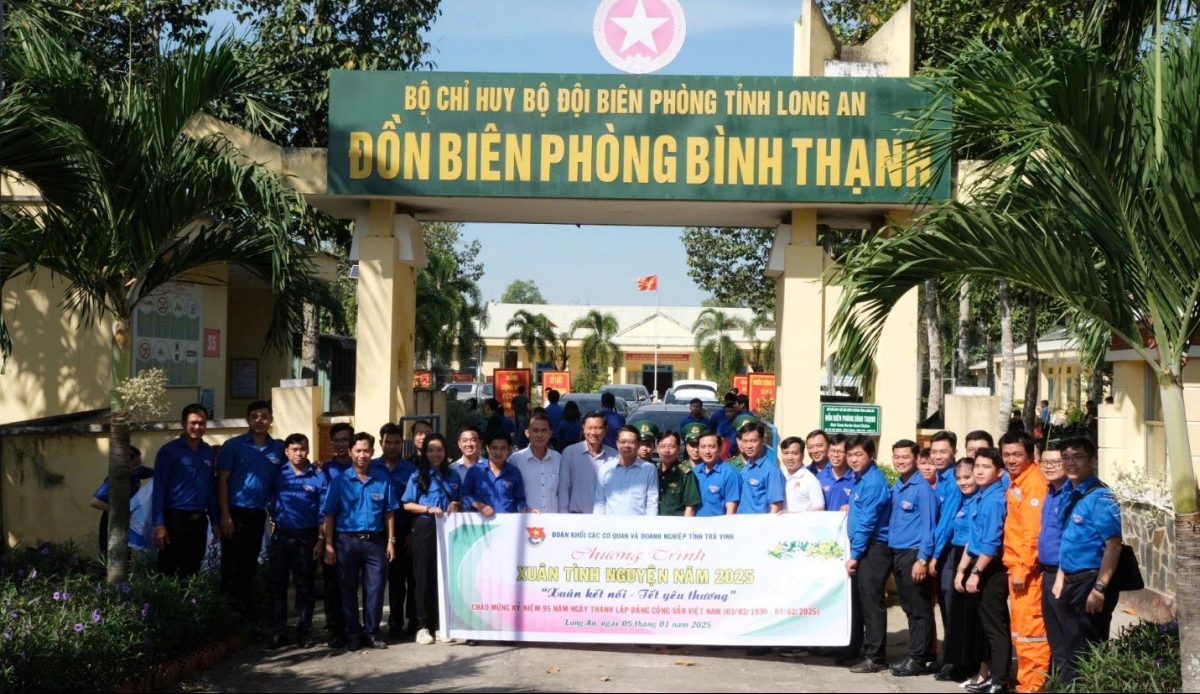 Đoàn khối tổ chức chương trình “Xuân tình nguyện” năm 2025 chào mừng kỷ niệm 95 năm Ngày thành lập Đảng Cộng sản Việt Nam (03/02/1930 – 03/02/2025)